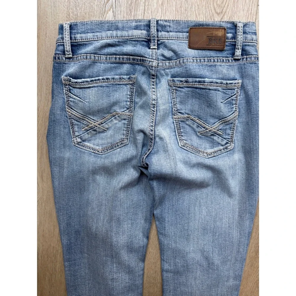 BKE JAKE Straight Leg Jeans Mens Medium Wash Denim Blue Stretch Pants 5-Pocket - Picture 7 of 9